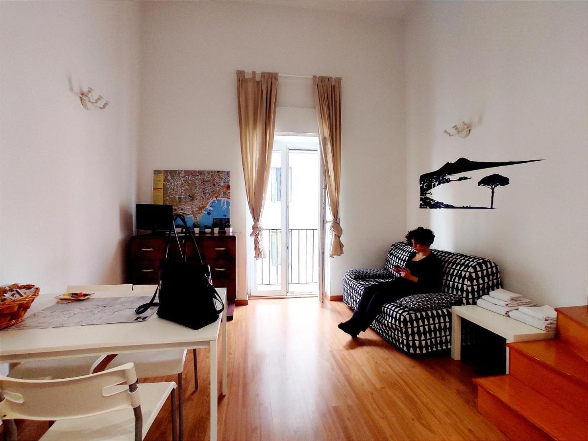 Ale & Tizy House Bed and Breakfast Νάπολη Εξωτερικό φωτογραφία