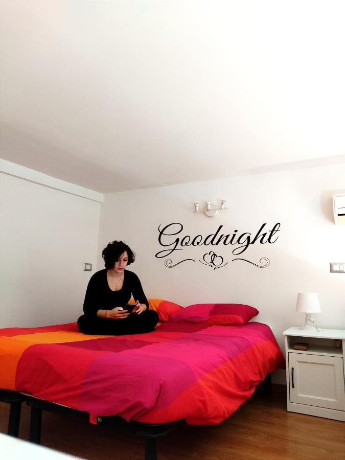 Ale & Tizy House Bed and Breakfast Νάπολη Εξωτερικό φωτογραφία