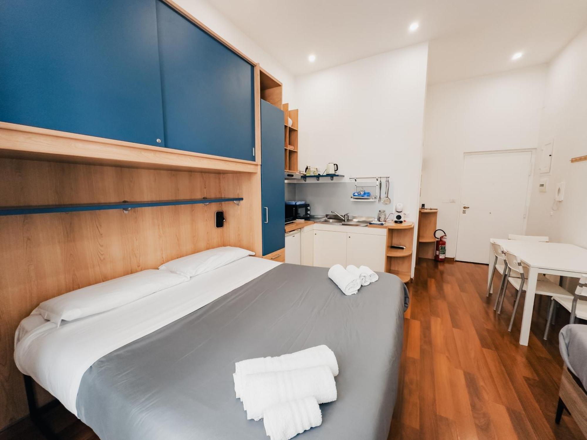 Ale & Tizy House Bed and Breakfast Νάπολη Εξωτερικό φωτογραφία