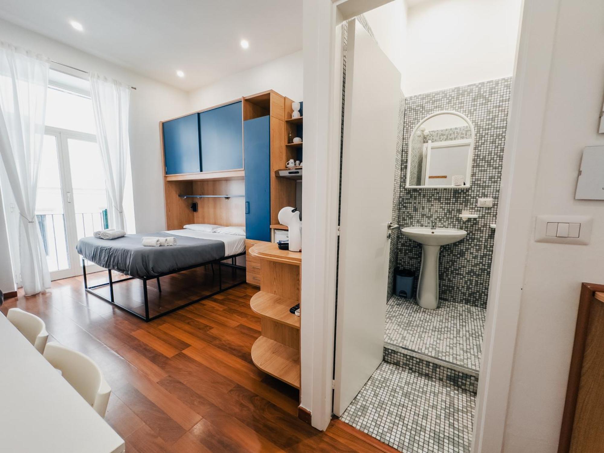 Ale & Tizy House Bed and Breakfast Νάπολη Εξωτερικό φωτογραφία