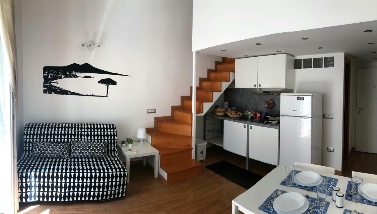 Ale & Tizy House Bed and Breakfast Νάπολη Εξωτερικό φωτογραφία