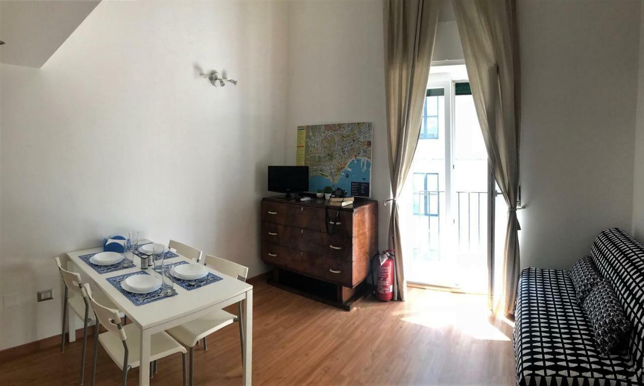 Ale & Tizy House Bed and Breakfast Νάπολη Εξωτερικό φωτογραφία